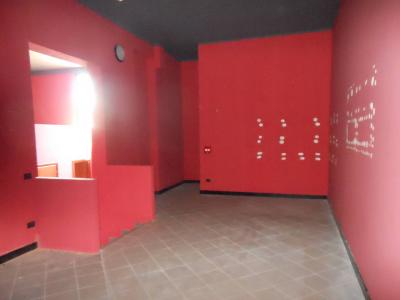 Fondo Commerciale in affitto a Forlì