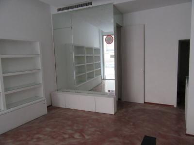 Fondo Commerciale in affitto a Forlì