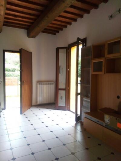 Casa indipendente in vendita a Capraia e Limite