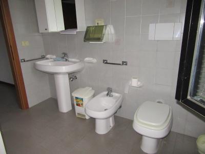 Fondo Commerciale in affitto a Forlì