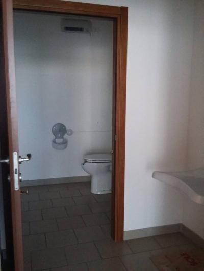 Fondo Commerciale in affitto a Montaione