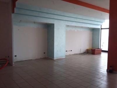 Fondo Commerciale in affitto a Montaione
