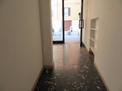 Negozio in affitto a Forlì