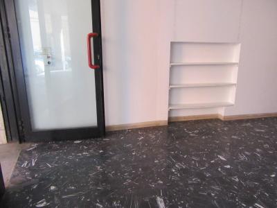 Negozio in affitto a Forlì