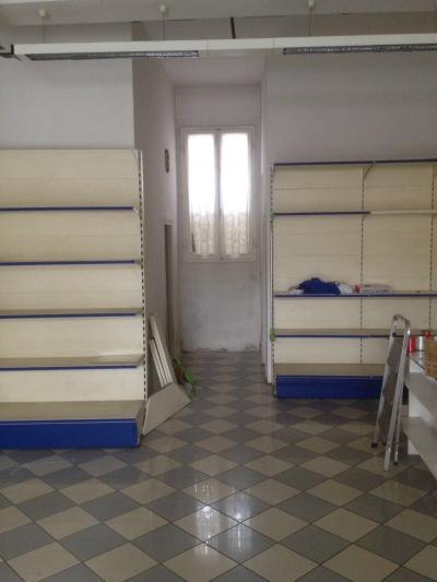 Fondo Commerciale in affitto a Certaldo