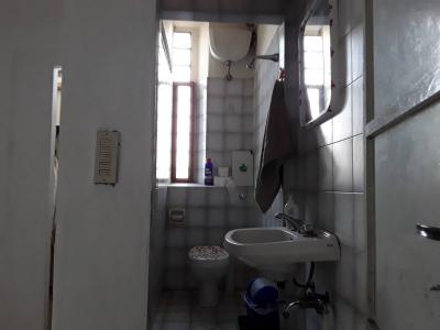 Fondo Commerciale in affitto a Montelupo Fiorentino