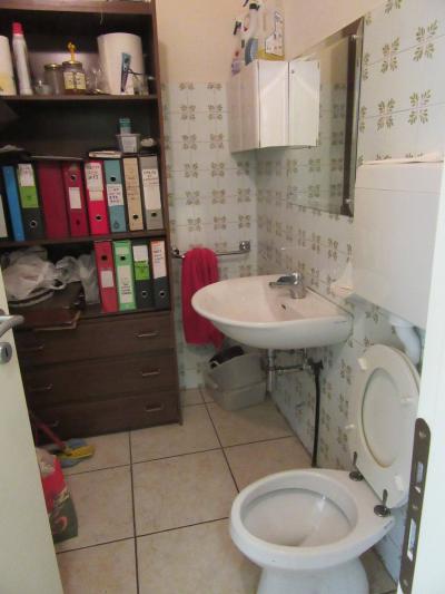 Fondo Commerciale in affitto a Forlì