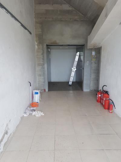 Fondo Artigianale in affitto a Empoli