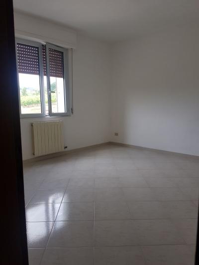 Fondo Artigianale in affitto a Empoli