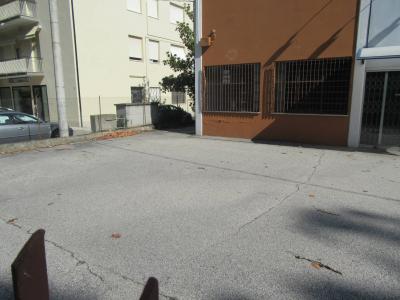 Magazzino in affitto/vendita a Forlì