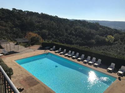 Residence in affitto a Capraia e Limite