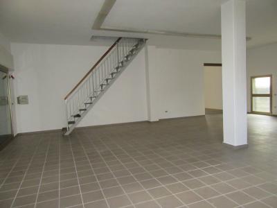 Fondo Commerciale in affitto a Forlì