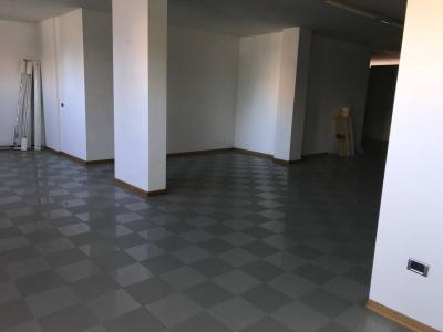 Fondo Commerciale in affitto a Empoli