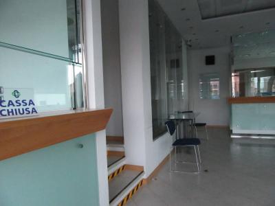 Fondo Commerciale in affitto a Forlì