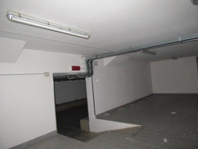 Fondo Commerciale in affitto a Forlì