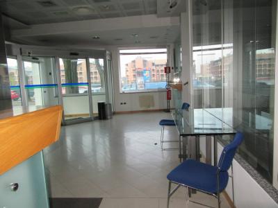 Fondo Commerciale in affitto a Forlì