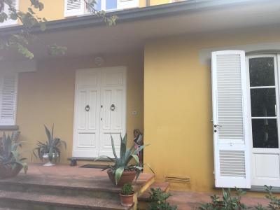 Villa in affitto a Capraia e Limite