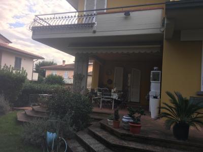 Villa in affitto a Capraia e Limite