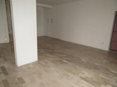 Fondo Commerciale in affitto a Forlì