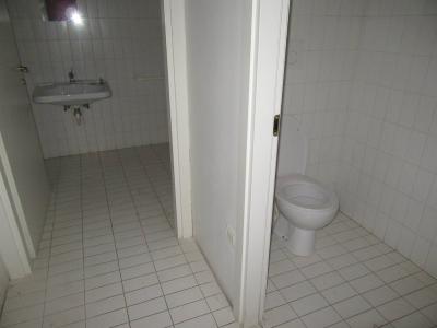 Fondo Commerciale in affitto a Forlì