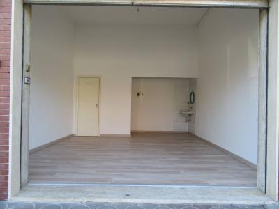 Fondo Commerciale in affitto a Forlì