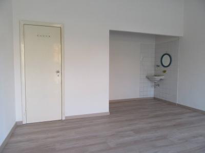Fondo Commerciale in affitto a Forlì