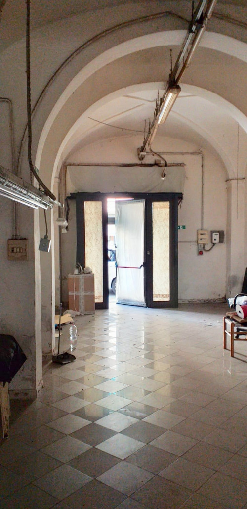 Magazzino in affitto a Empoli