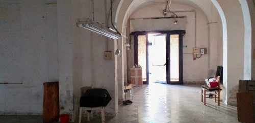 Fondo Artigianale in affitto a Empoli