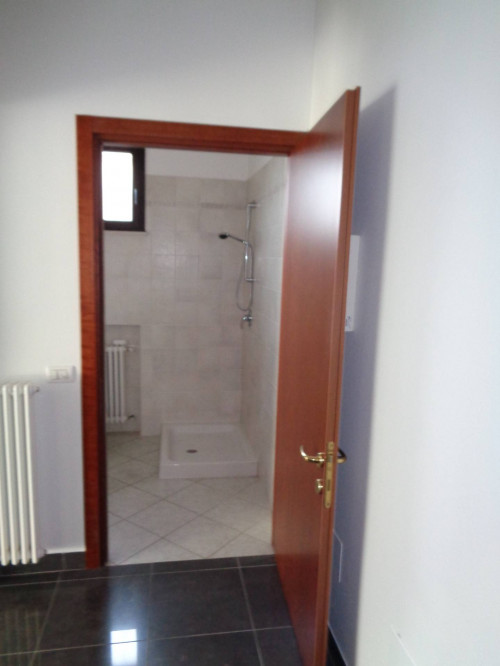 Negozio in affitto a Longiano