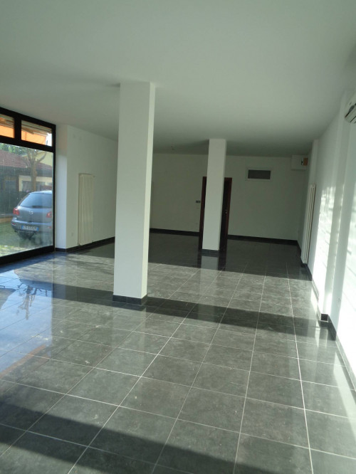 Negozio in affitto a Longiano