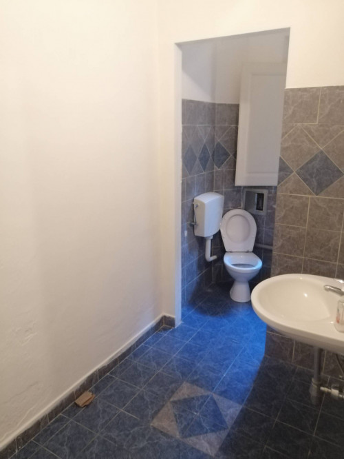 Fondo Commerciale in affitto a Empoli