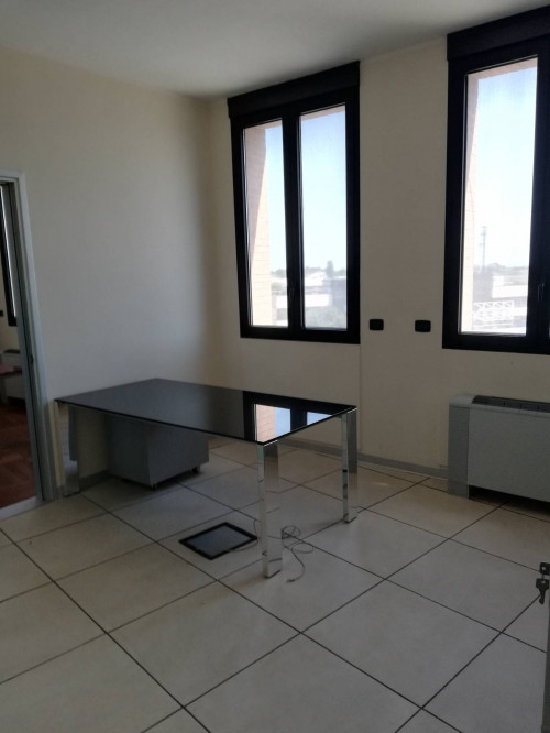 Fondo Commerciale in affitto a Forlì