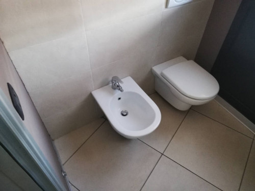 Fondo Commerciale in affitto a Forlì