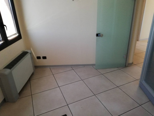 Fondo Commerciale in affitto a Forlì