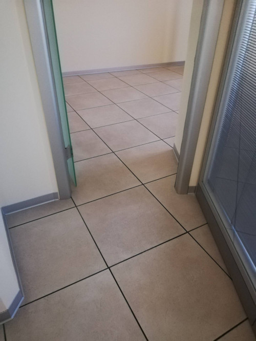 Fondo Commerciale in affitto a Forlì