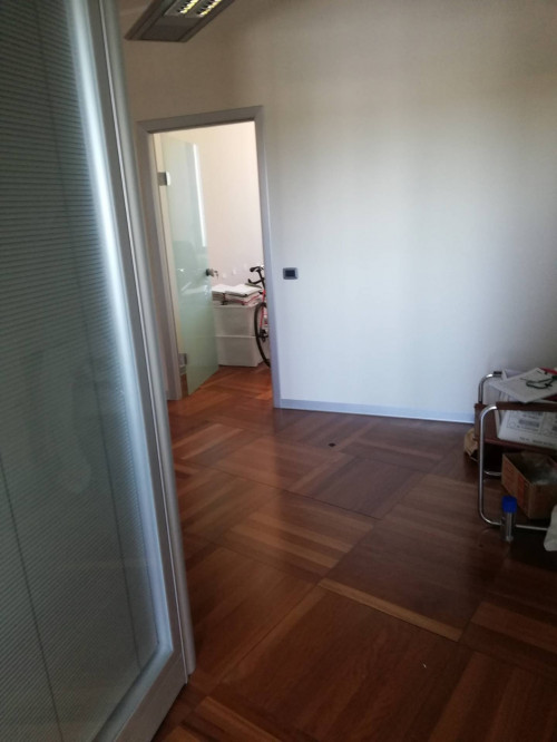 Fondo Commerciale in affitto a Forlì