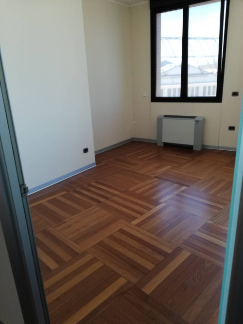 Fondo Commerciale in affitto a Forlì