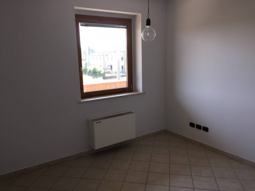 Fondo Artigianale in affitto a San Miniato