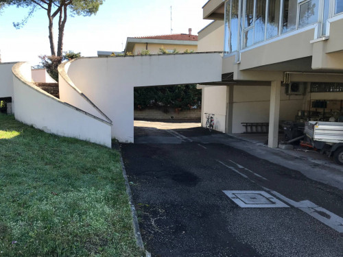 Fondo Artigianale in affitto a Empoli