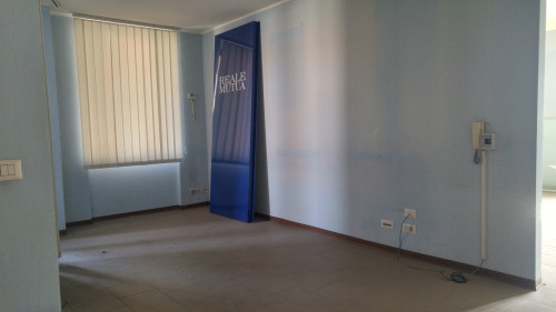 Ufficio in affitto a Chivasso
