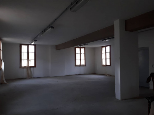 Capannone in affitto a Santa Croce sull'Arno