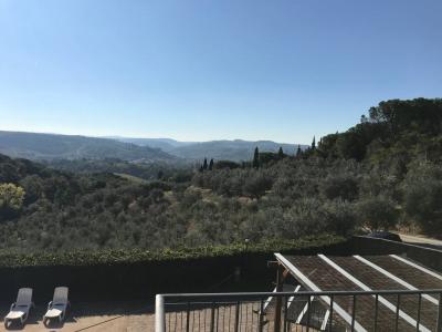 Residence in affitto a Capraia e Limite