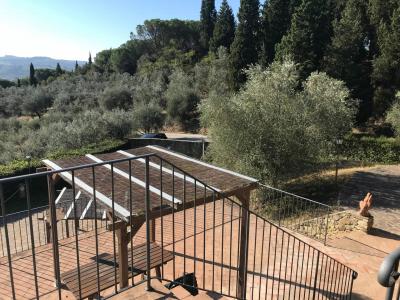 Residence in affitto a Capraia e Limite