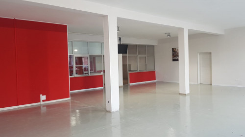 Negozio in affitto a Cesena