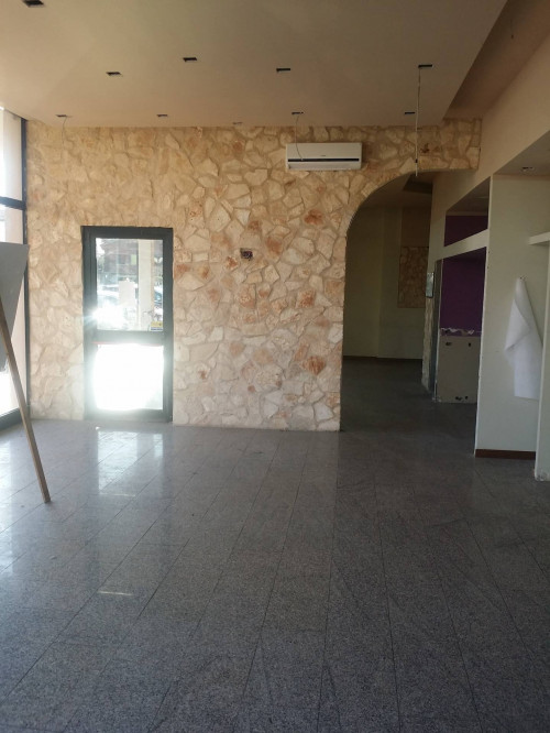 Fondo Commerciale in affitto a Cerreto Guidi