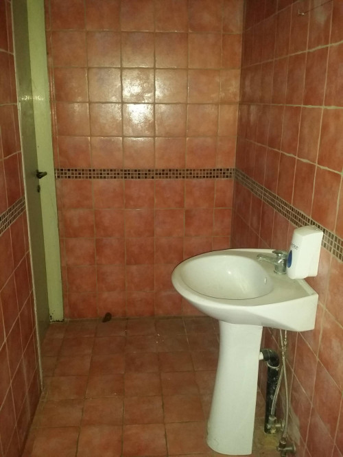 Fondo Commerciale in affitto a Cerreto Guidi