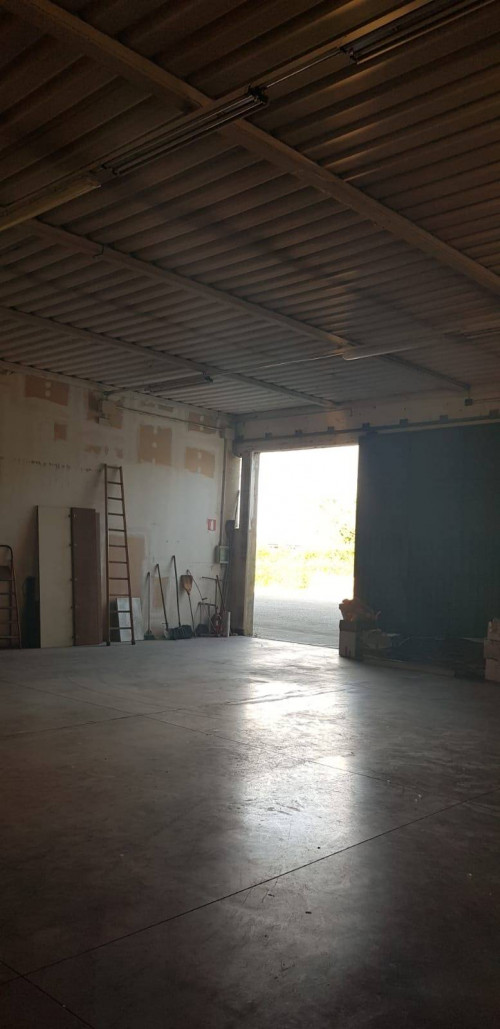 Fondo Artigianale in affitto a Empoli