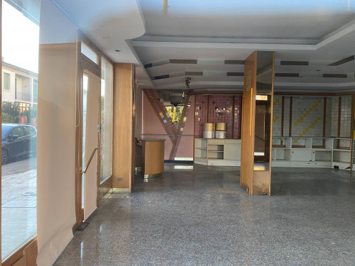 Fondo Commerciale in affitto a Empoli