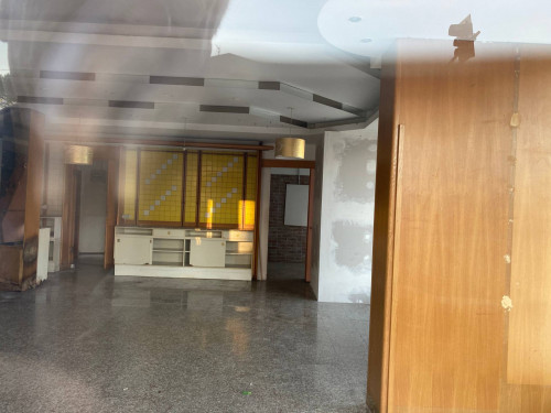 Fondo Commerciale in affitto a Empoli