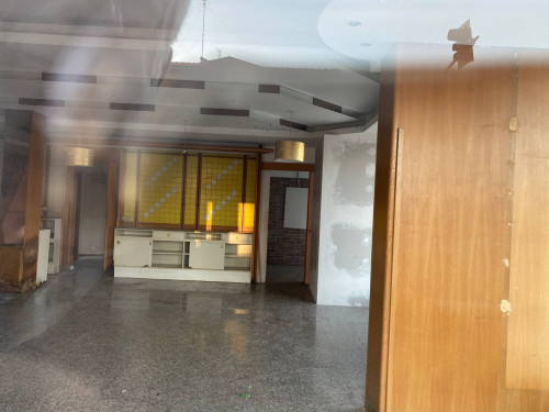 Fondo Commerciale in affitto a Empoli